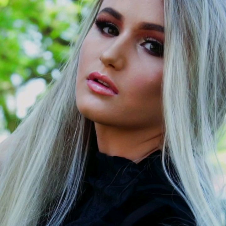 Profile Picture of Amanda Medinger (@amandamedinger) on Tiktok