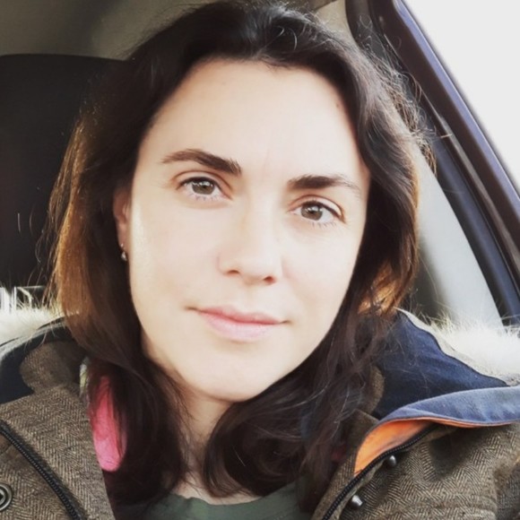 Profile Picture of Maya wong Maya wong (@mayawong831) on Poshmark