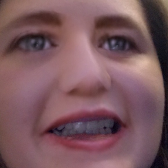 Profile Picture of Danielle Bernamann (@bernadan) on Poshmark