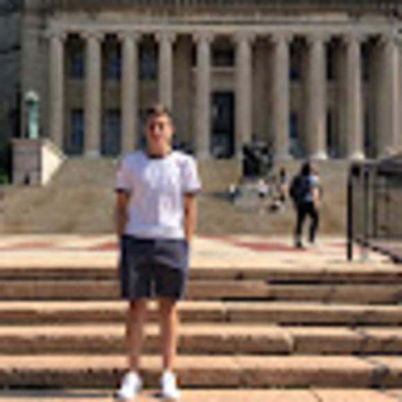 Profile Picture of Josh Bonito (@bonito_7) on Poshmark