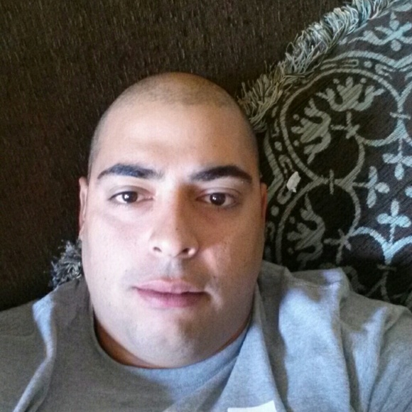 Profile Picture of Carlos Socorro (@clos3788) on Poshmark