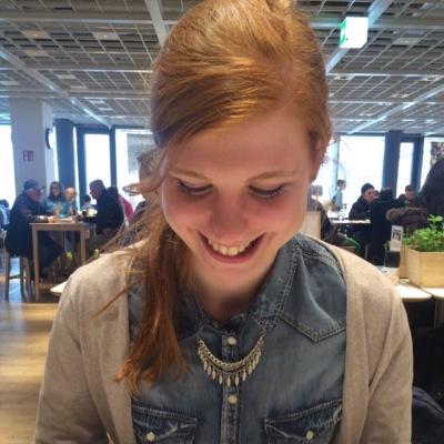 Profile Picture of Lara Buss (@LaraJesslin) on Twitter