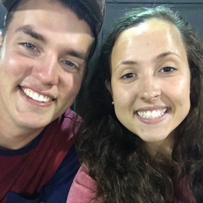 Profile Picture of Amie Elizabeth (@AmieConway2) on Twitter