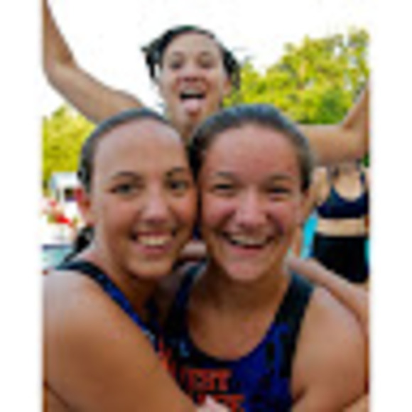 Profile Picture of Amanda Preiser (@amandapreiser94) on Poshmark