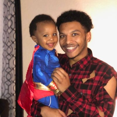 Profile Picture of Light Bright (@CharlesMedley13) on Twitter
