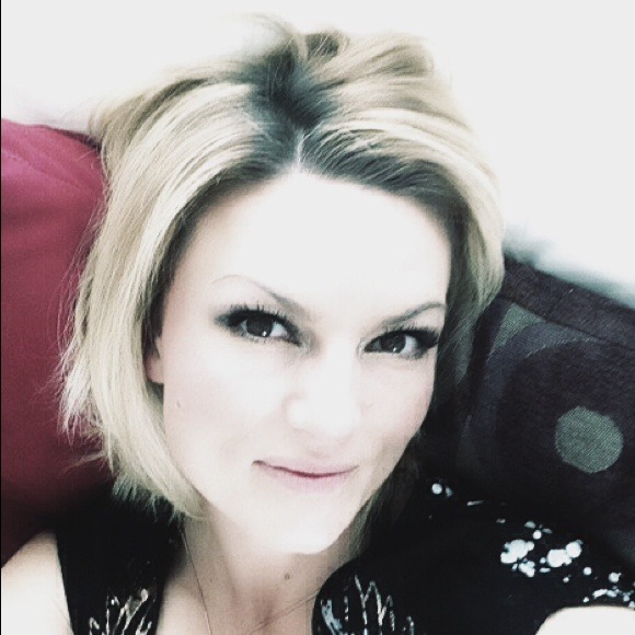 Reema Menesini - Poshmark Profile Picture of Reema Menesini (@rmenesini) on Poshmark