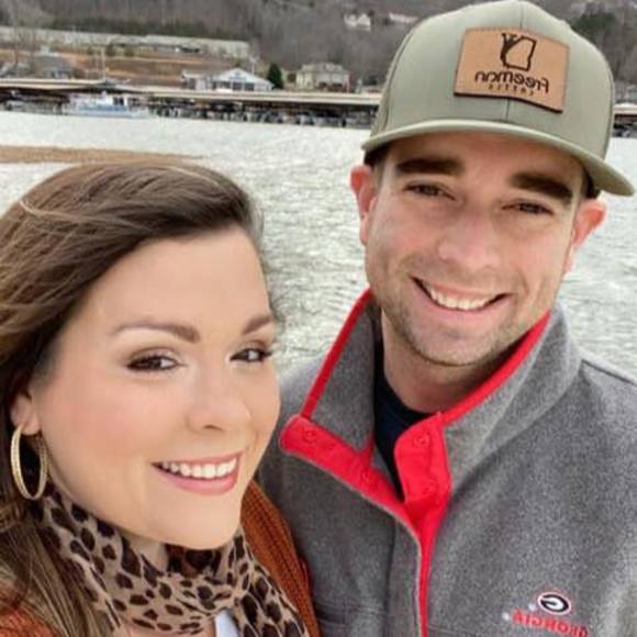 Profile Picture of Steve Martin (@minimestv) on Poshmark