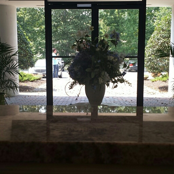 Profile Picture of Nancy Shields (@nshields71213) on Poshmark