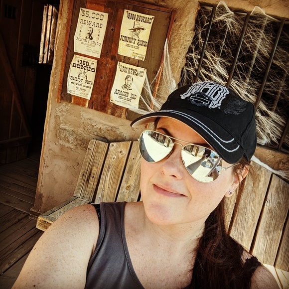 Profile Picture of Kristin Godbehere (@hot918101) on Poshmark