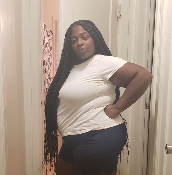 Profile Picture of Tamara Dunlap (@lashaundun35) on Poshmark