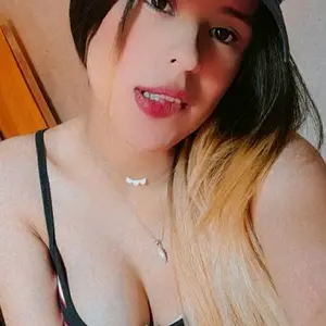 Profile Picture of Diana Caceres (@@dianaochoacaceres) on Tiktok