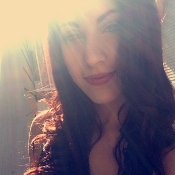 Profile Picture of Jessica Cloud (@jessicacloud) on Poshmark