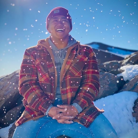 Profile Picture of Sehlam Umayas (@sehlamumayas) on Poshmark