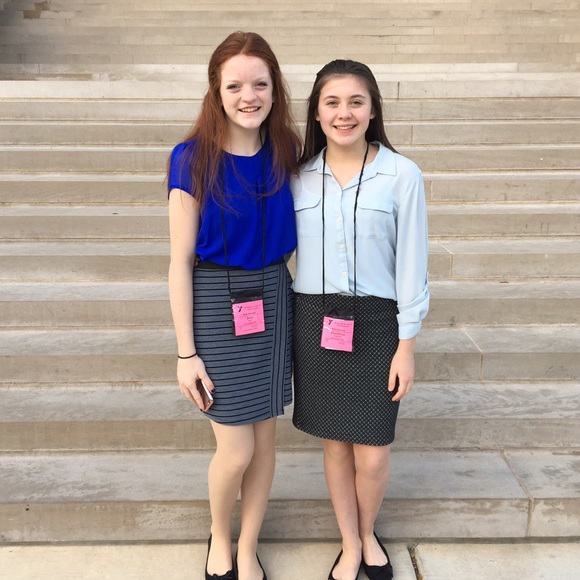 Profile Picture of Robin Gratsch (@robingratsch) on Poshmark