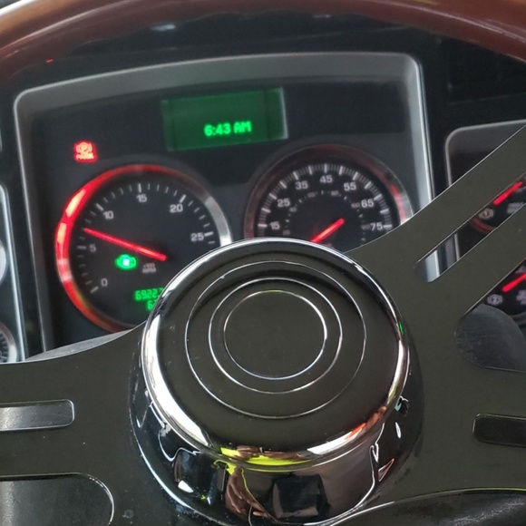 Chris Batiste - Poshmark Profile Picture of Chris Batiste (@batboy8) on Poshmark