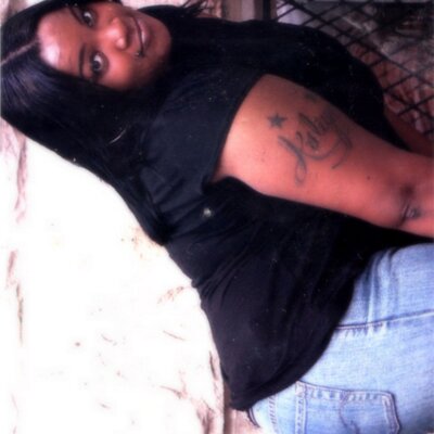 Profile Picture of Dara Watson (@smookyboo) on Twitter