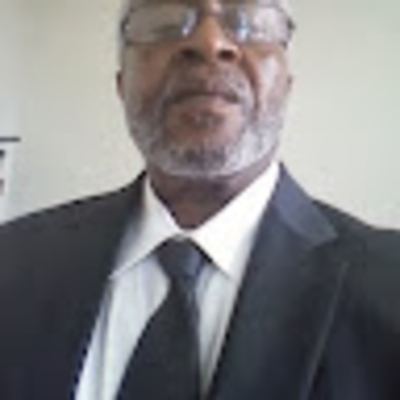 Profile Picture of James Mccray (@jamesmccray11) on Poshmark