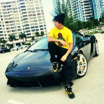 Profile Picture of Joe (@JoeMahone16) on Twitter