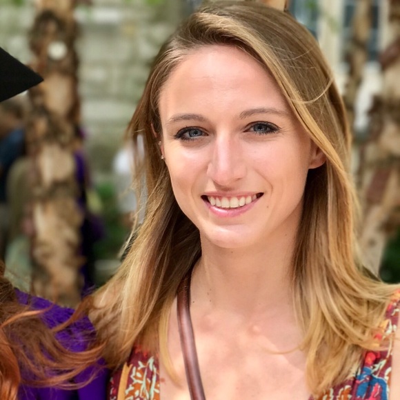 Profile Picture of Jacklyn Pen (@jpen13) on Poshmark