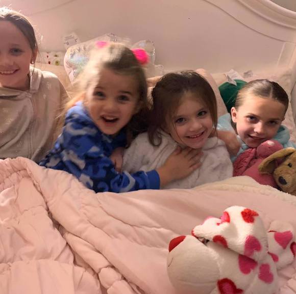 Profile Picture of Justine Plourde (@justineplourde) on Poshmark