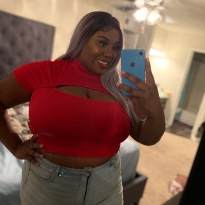 Profile Picture of Ashley Wade (@ashley_mona35) on Twitter