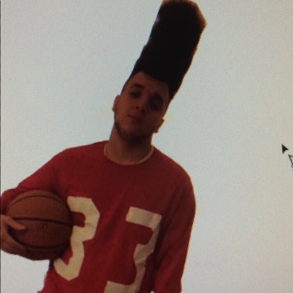 Profile Picture of D Rowen (@drow24) on Poshmark