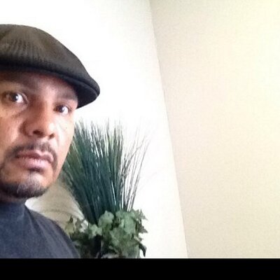 Profile Picture of James A.  Delly Jr. (@DewDelly19) on Twitter