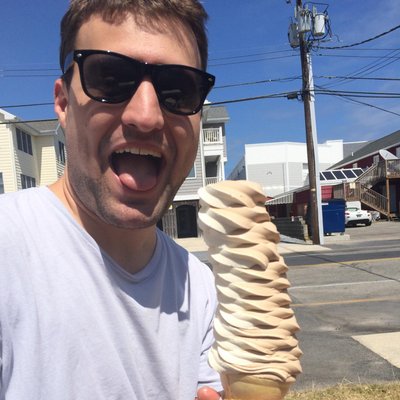 Profile Picture of Mark Lessans (@lessismark) on Twitter