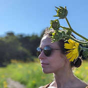 Profile Picture of Rhea Sunshine (@rheadarkness) on Youtube