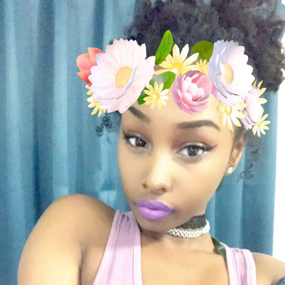 Profile Picture of Aleya Idlet (@aleya7448) on Poshmark