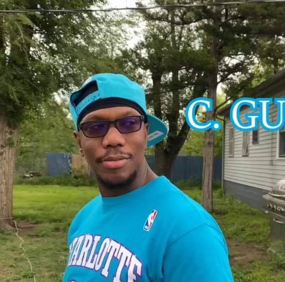 Profile Picture of Chris Gulley (@mrgulley) on Poshmark