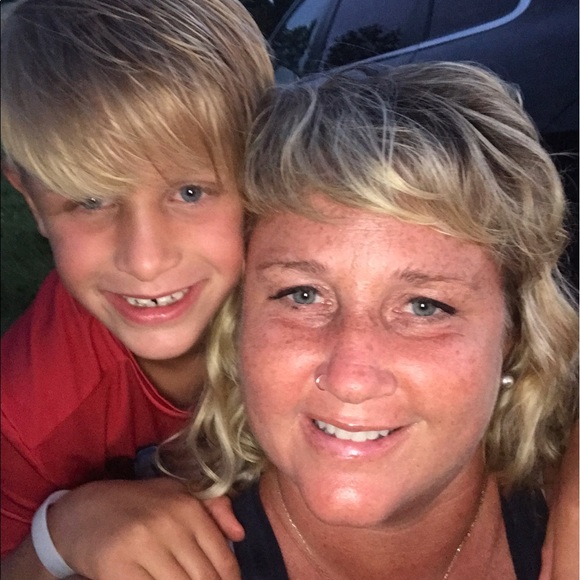 Profile Picture of Linda Spoelker (@lspoelker) on Poshmark