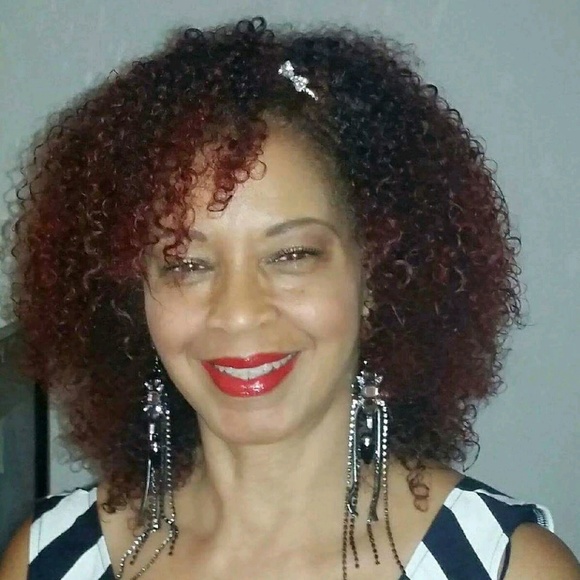 Profile Picture of Beverly Monroe (@beverly0601) on Poshmark