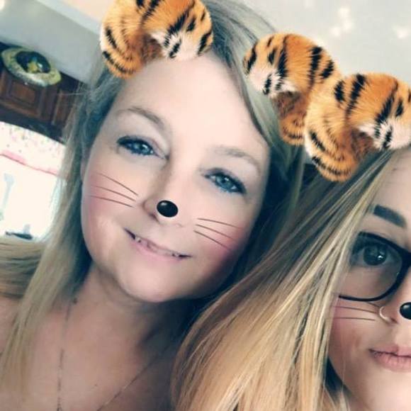 Profile Picture of Petra Recca (@family4135) on Poshmark