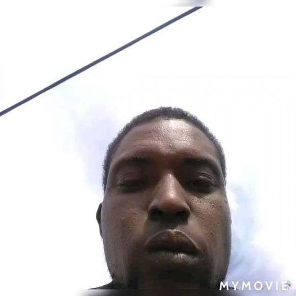 Dumpn Silence - Poshmark Profile Picture of Dumpn Silence (@dumpnsilence) on Poshmark