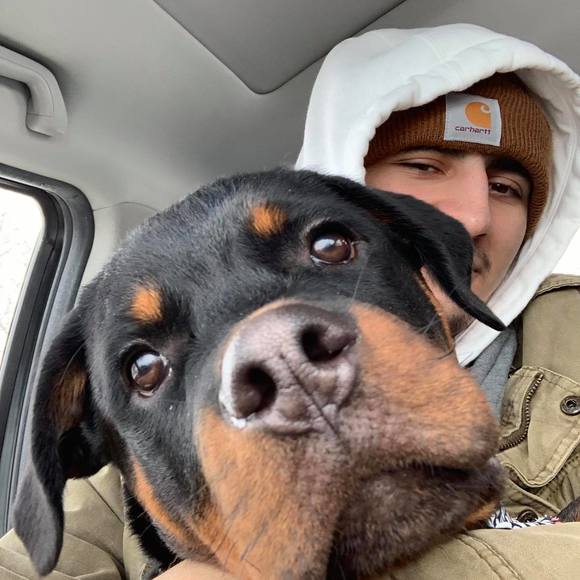 Profile Picture of Devan Kotas (@devan1115) on Poshmark