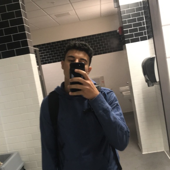 Profile Picture of Khattab Ahmed (@khattabahmed) on Poshmark