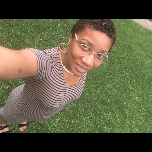 Profile Picture of Monique Bennett (@1monini) on Poshmark