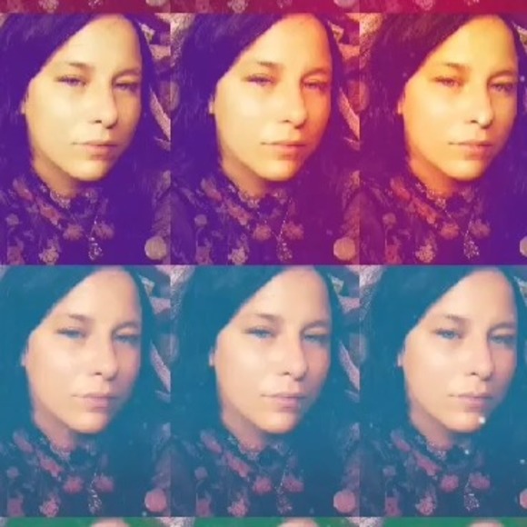 Profile Picture of Marla Hayes (@hayes90805) on Poshmark