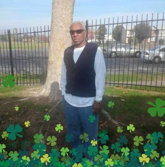 Profile Picture of Luther Clay (@lutherrayclay) on Poshmark