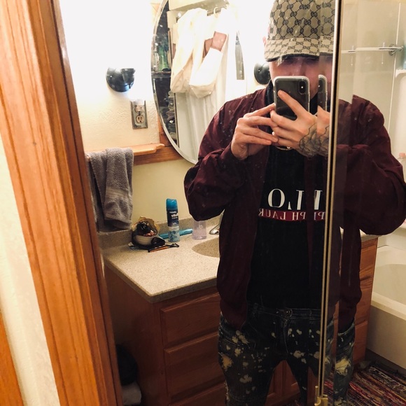 Profile Picture of Jeremy Wascher (@jmoney17x) on Poshmark