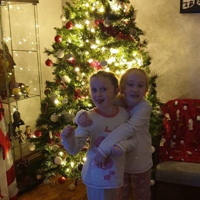 Profile Picture of Shane McElroy (@smiley_shane) on Twitter