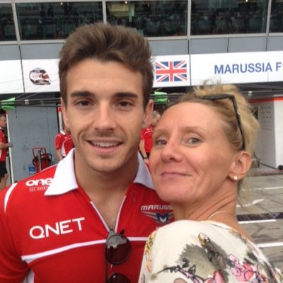 Profile Picture of Victoria Williams (@formula1vicky) on Twitter