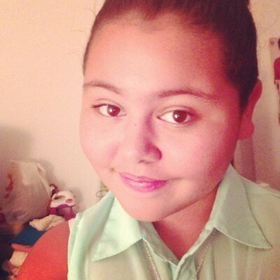 Profile Picture of Julia Paz (@juliapaz8) on Twitter