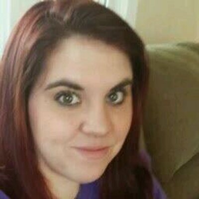 Profile Picture of Elizabeth Cramer (@hooverchick2304) on Twitter