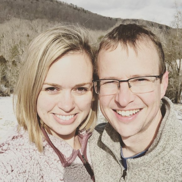 Profile Picture of Sara Lynch (@saradorable25) on Poshmark