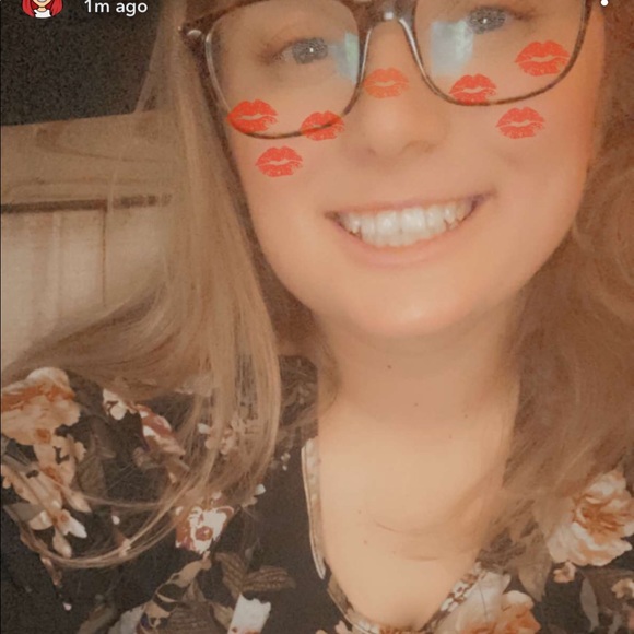 Profile Picture of Ashley Whorton (@a_whorton) on Poshmark