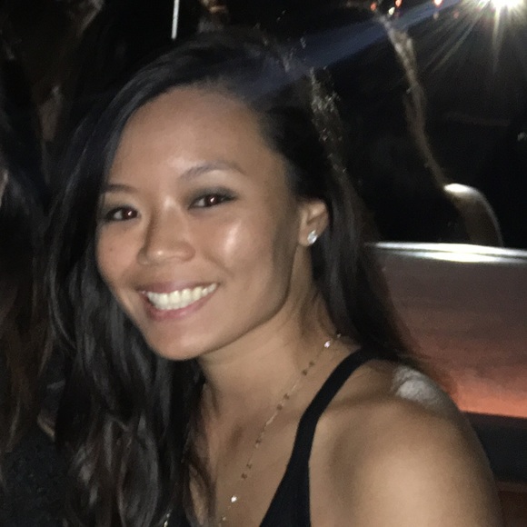 Profile Picture of Amanda Chiu (@ac_nyc) on Poshmark