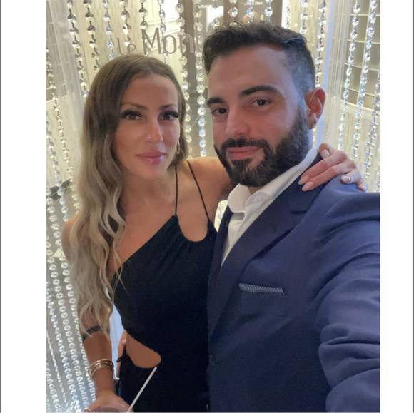 Profile Picture of Amanda Panzera (@magik_rainbow69) on Poshmark