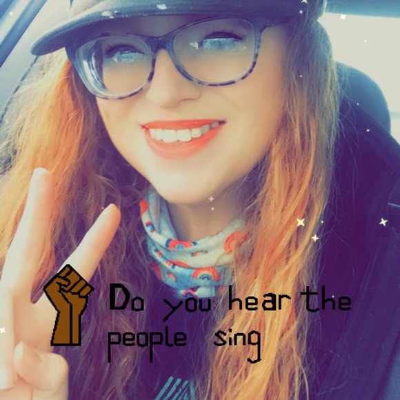 Profile Picture of Kimberly Zwygart (@iluvukiah) on Poshmark